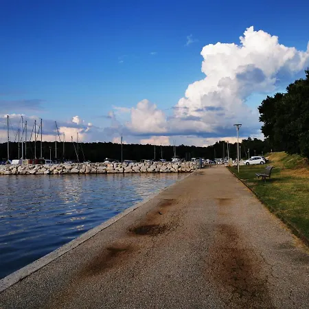 Lovely Near The With A Sea View Poreč